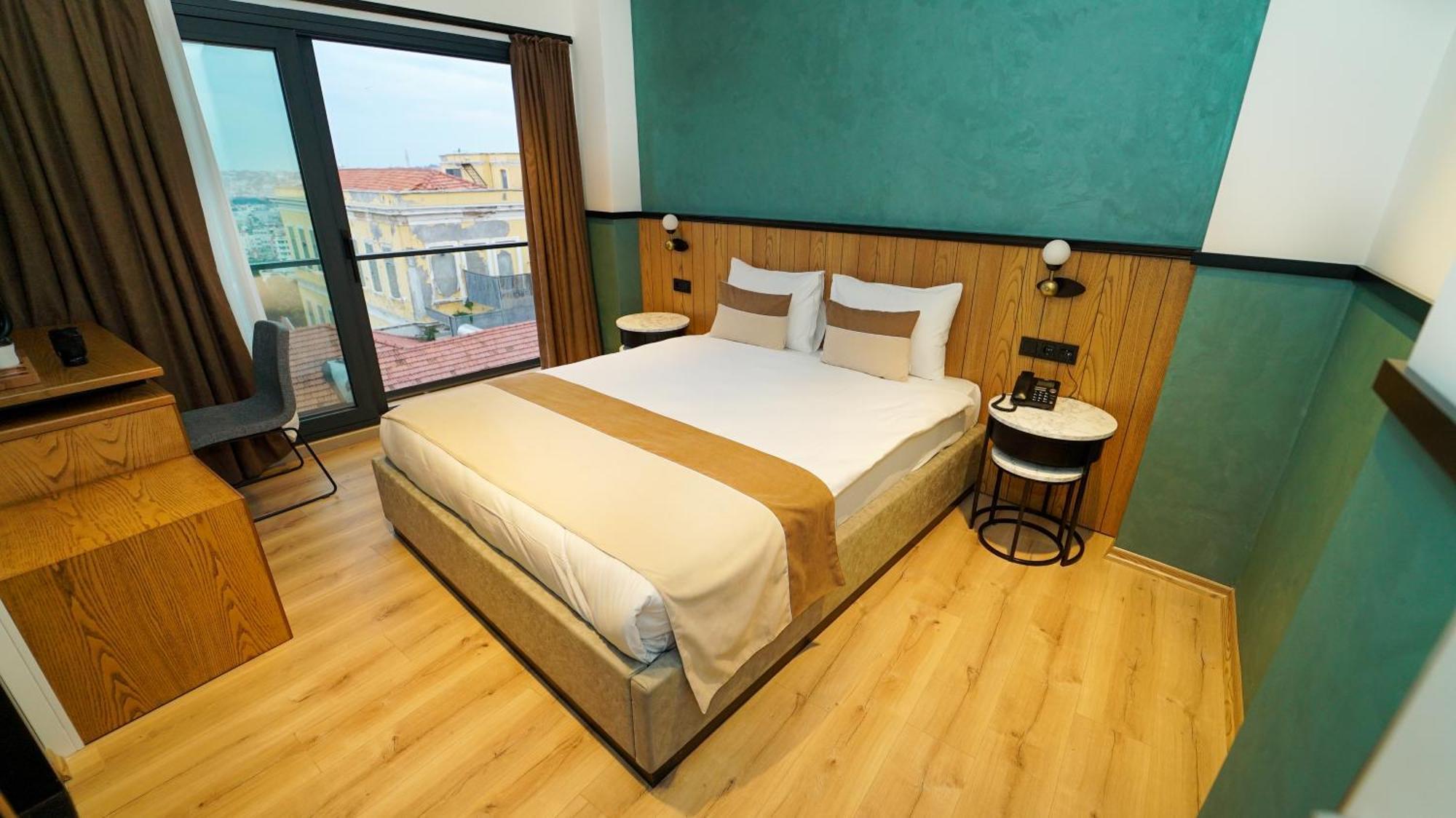 Fragments Hotel 4*